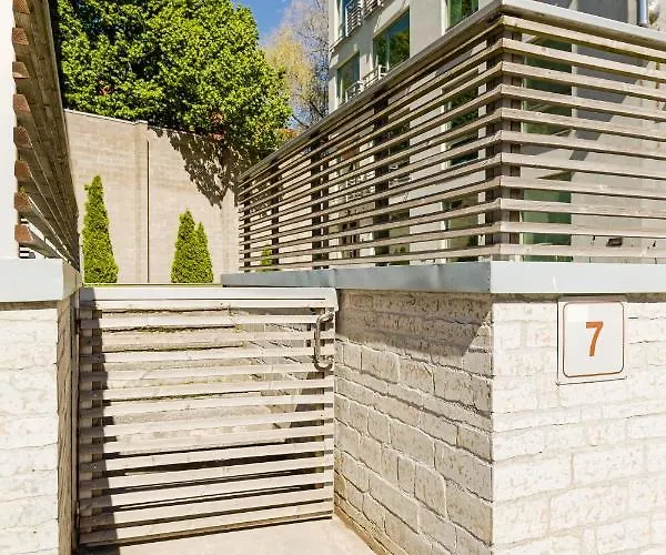 Yellow Apartamento Tallin